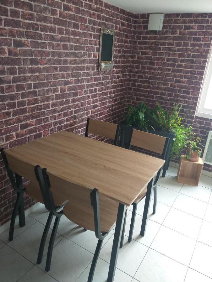 Le Gite De Manu 3 Personnes Lambres Ngoại thất bức ảnh
